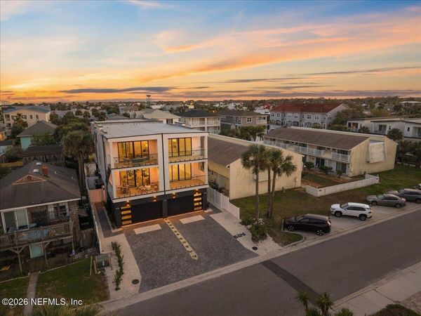 118 13TH Avenue S, Unit 101 B, Jacksonville Beach, FL 32250