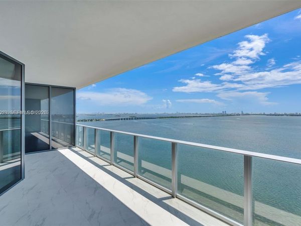 700 NE 24th Street, Unit 2305, Miami, FL 33137