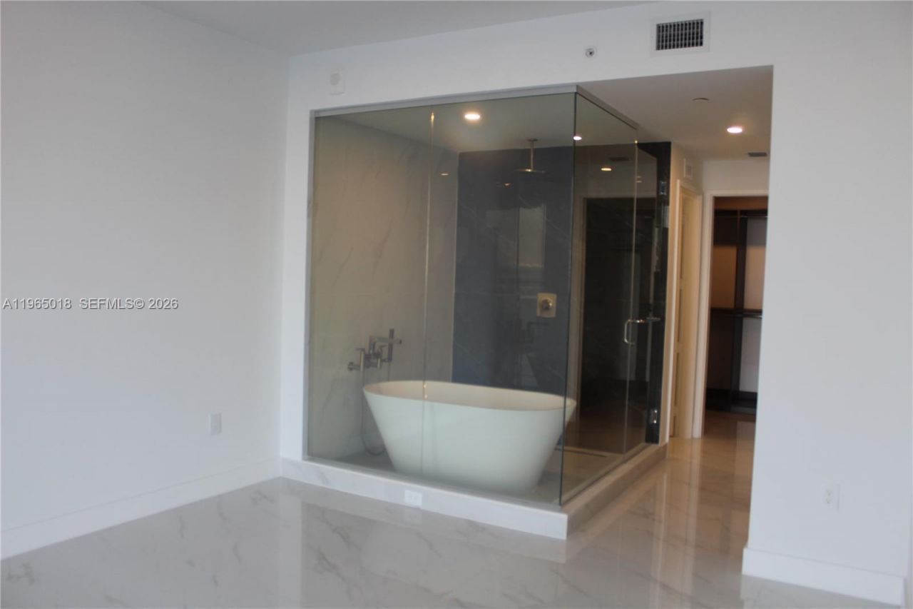 700 NE 24th Street, Unit 2305, Miami, FL 33137 Photo