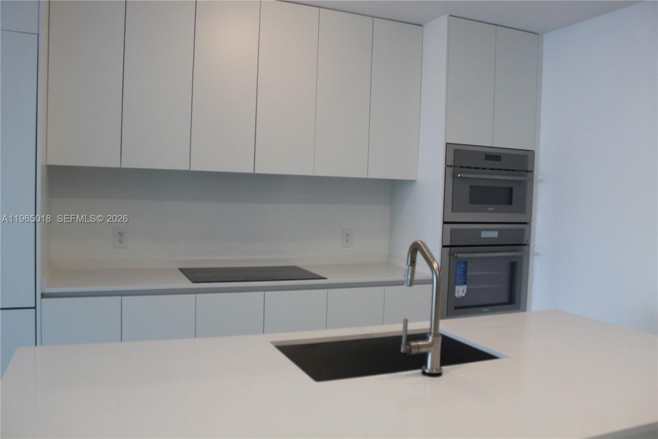 700 NE 24th Street, Unit 2305, Miami, FL 33137 Photo