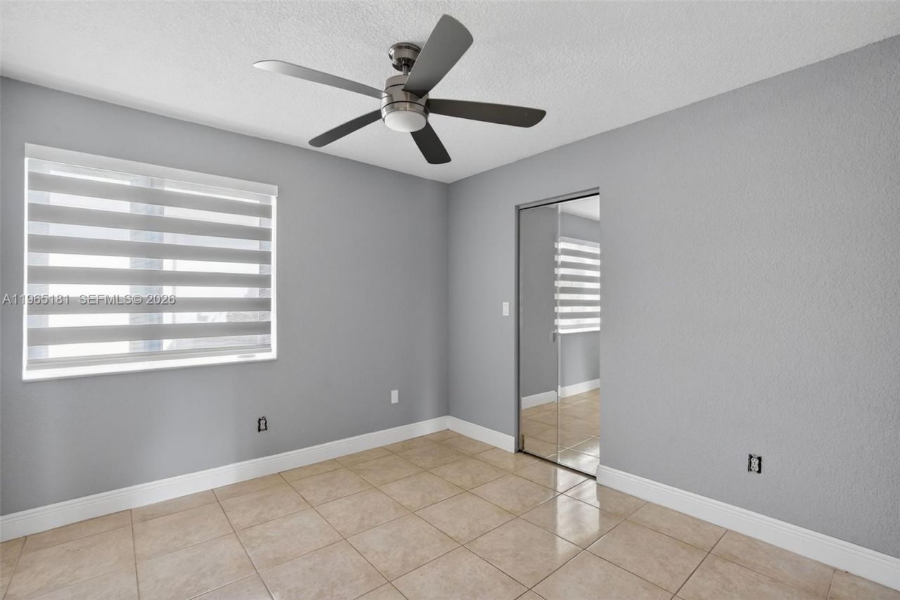 20309 SW 86th Ct, Cutler Bay, FL 33189 Photo