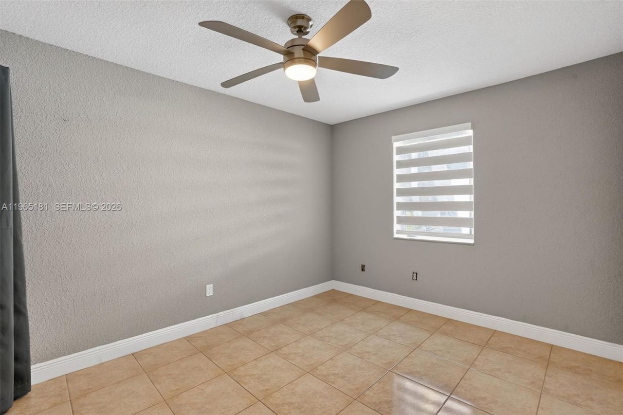 20309 SW 86th Ct, Cutler Bay, FL 33189 Photo