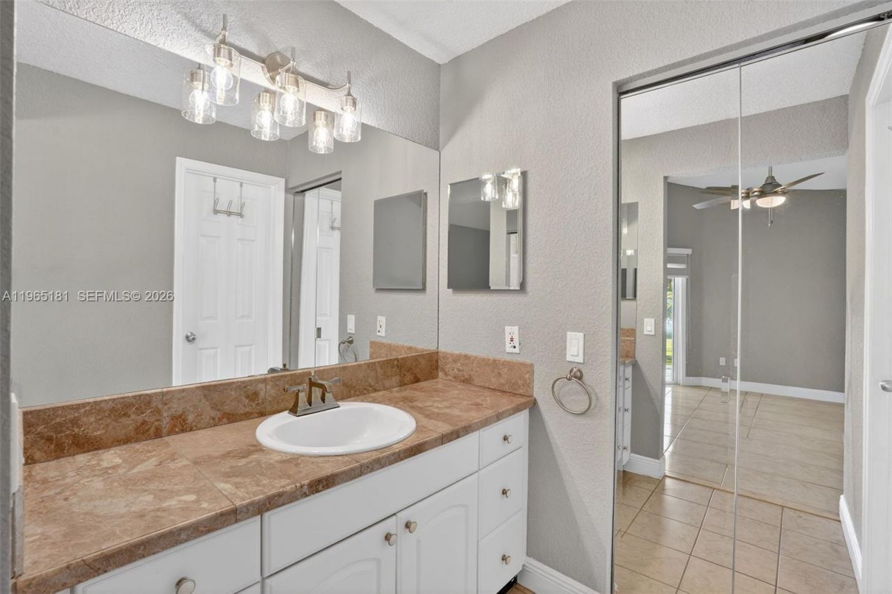 20309 SW 86th Ct, Cutler Bay, FL 33189 Photo