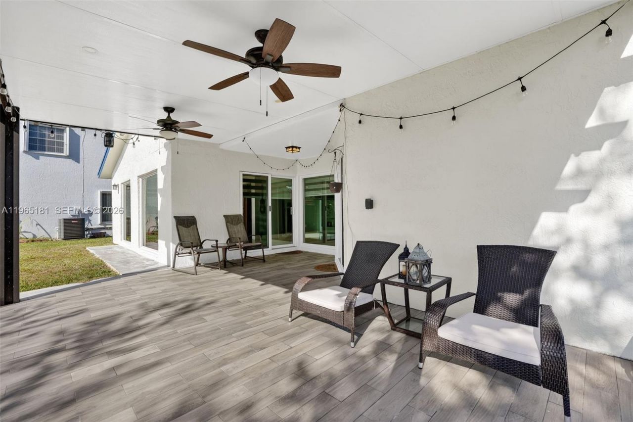 20309 SW 86th Ct, Cutler Bay, FL 33189 Photo