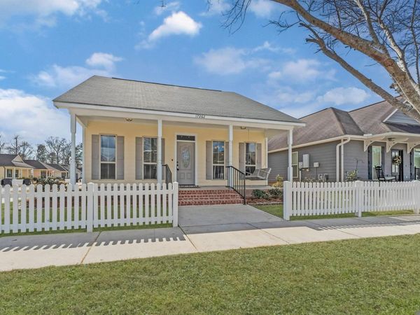 17262 Clear Spring Ave, Greenwell Springs, LA 70739