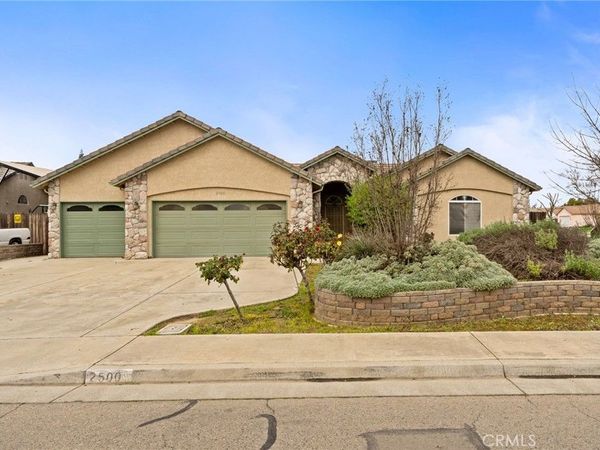 2500 W Perez, Visalia, CA 93291
