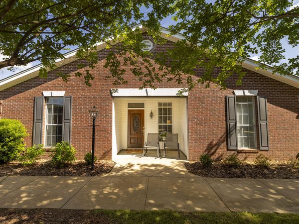 114 Hummingbird Ln, Starkville, MS 39759