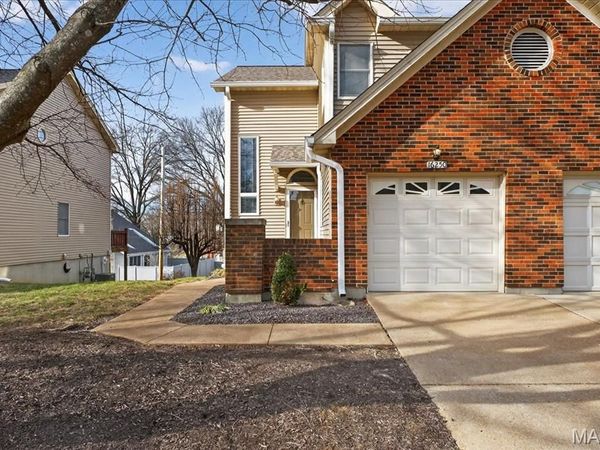 16250 Lea Oak Court , Chesterfield, MO 63017