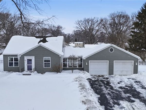 250 Norwood Circle, Webster, NY 14580