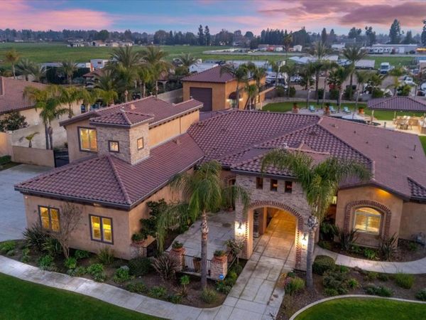 17609 Legend Oaks Lane, Bakersfield, CA 93314