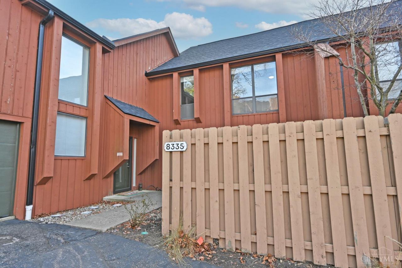 8335 Summerbridge Way, West Chester, OH 45069 Main Photo