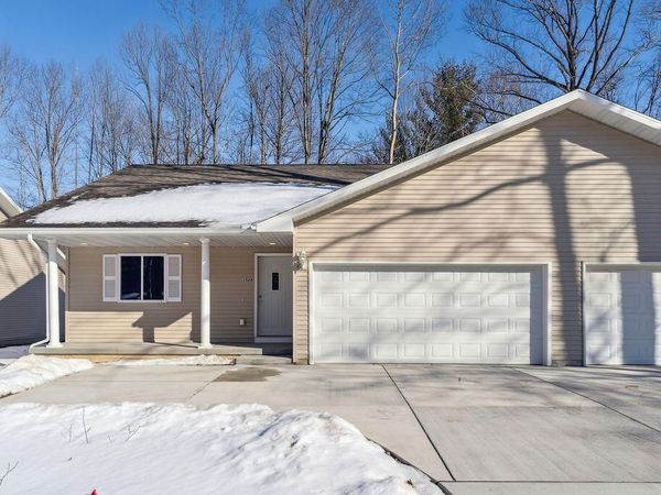 1524 Woodland Avenue, Michigan City, IN 46360