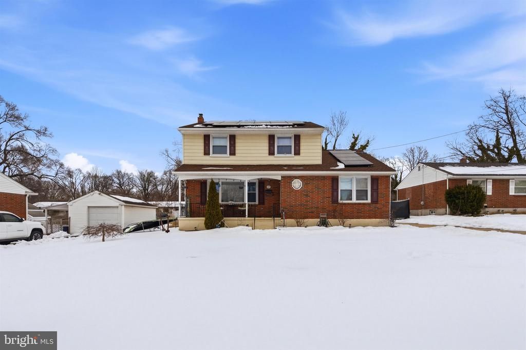 27 Maloney Court, Bellmawr, NJ 08031 Main Photo