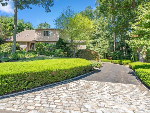 10 Tradewinds Drive , Bayville, NY 11709