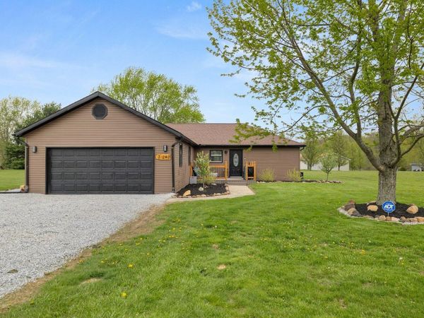 282 Candlewood Boulevard, Unit 2, Lo, Mount Gilead, OH 43338