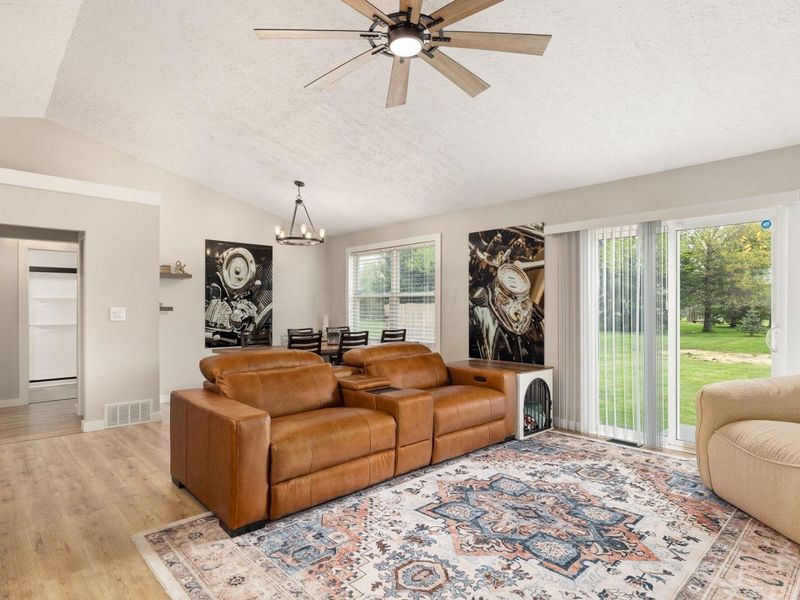 282 Candlewood Boulevard, Unit Unit 2, Lo, Mount Gilead, OH 43338 Photo 6