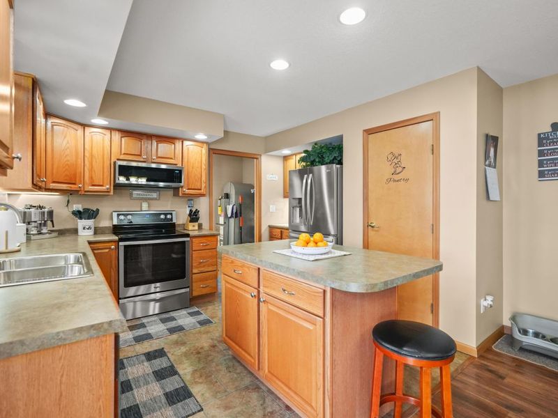 762 Township Road 150, Sullivan, OH 44880 Photo 10