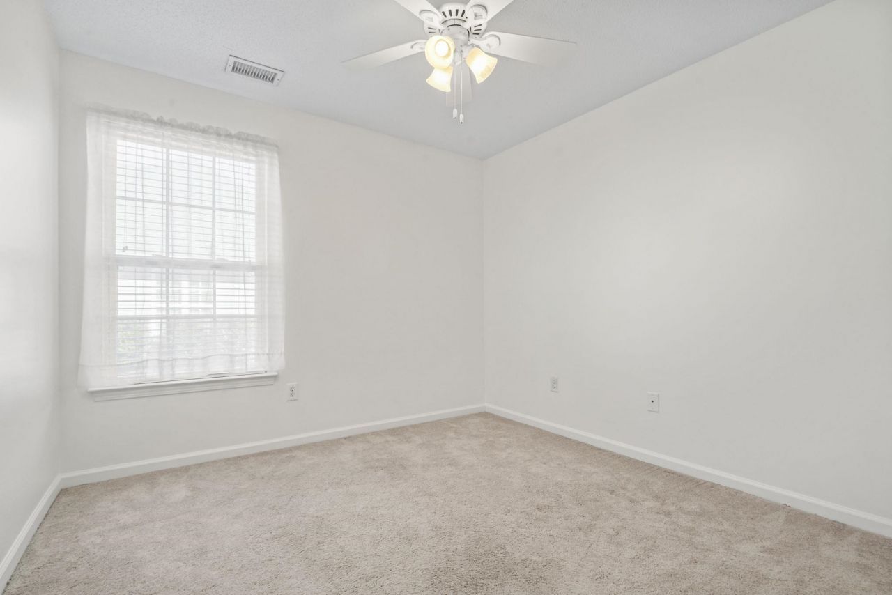 313 Harbour Reef Dr. Photo 30