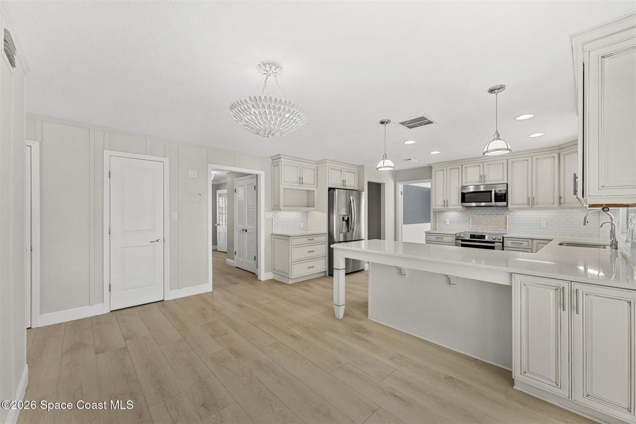 517 N River Oaks Drive , Indialantic, FL 32903 Photo