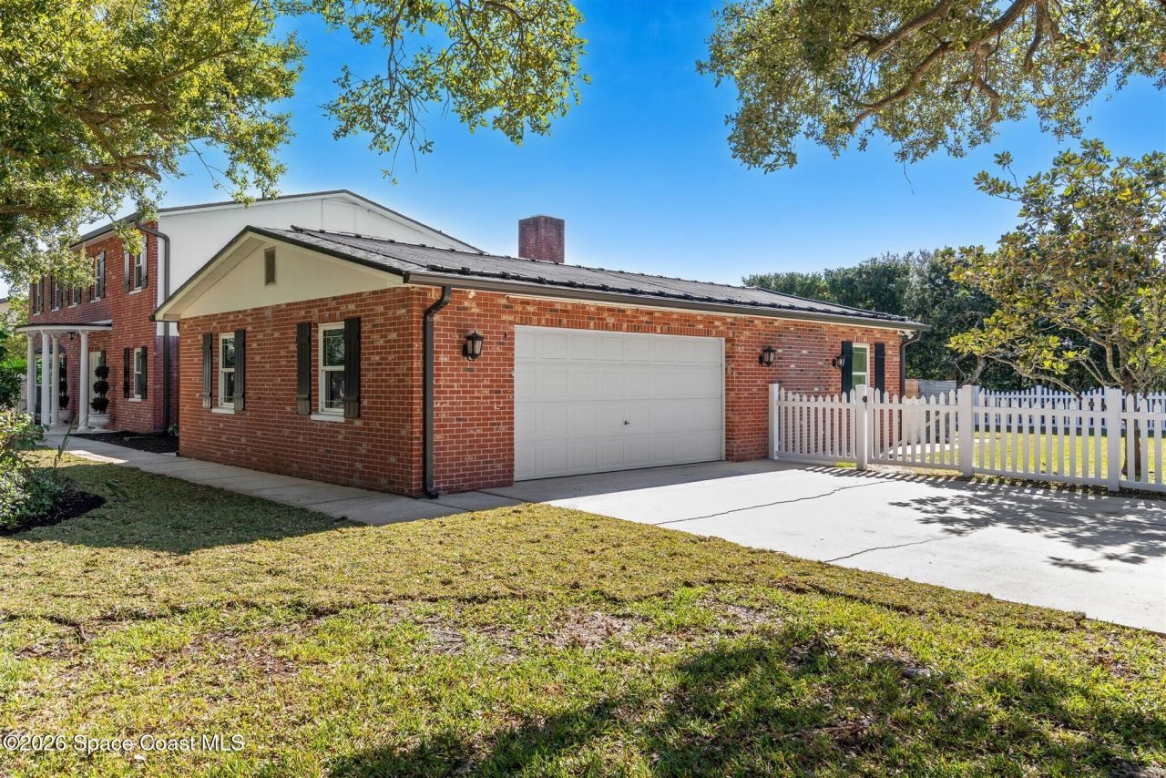 517 N River Oaks Drive , Indialantic, FL 32903 Photo