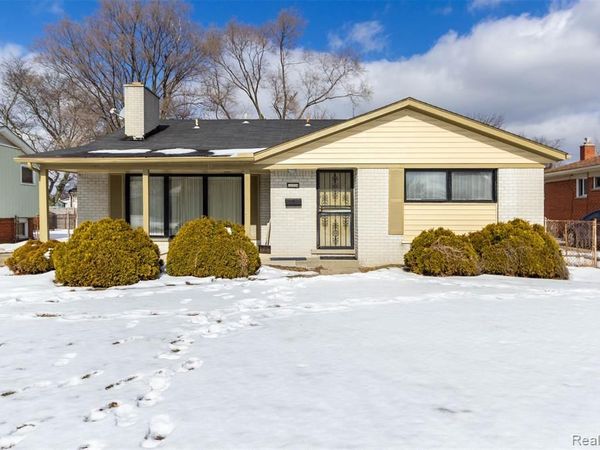 16024 Stratford Drive, Southfield, MI 48075