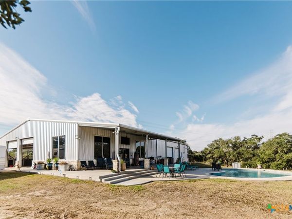 1440 Old Goliad Road, Cuero, TX 77954