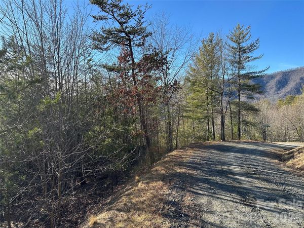 000 Fox Ridge Trail , Marion, NC 28752