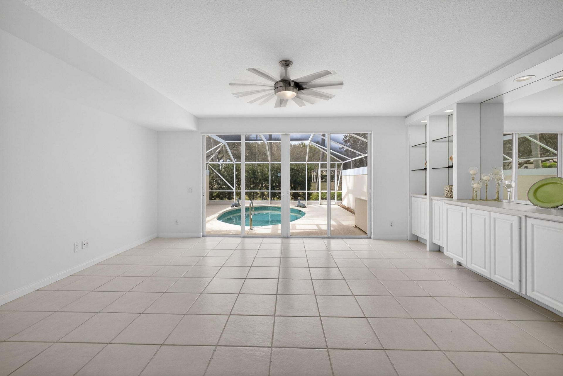 355 Salinas Drive, Palm Beach Gardens, FL 33410 Photo