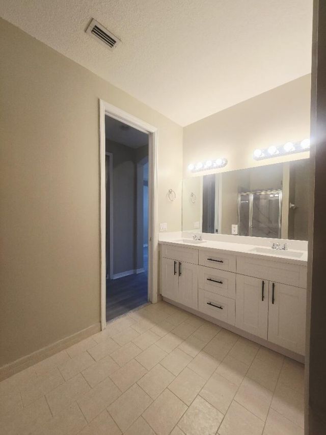 636 NE 35th Avenue, Homestead, FL 33033 Photo