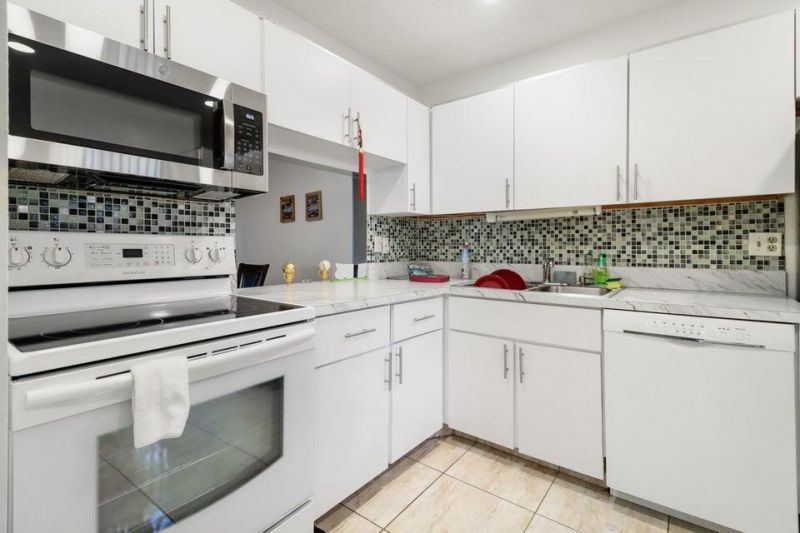 107 Lake Terry Drive, West Palm Beach, FL 33411 Photo