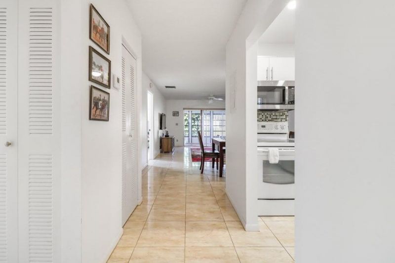 107 Lake Terry Drive, West Palm Beach, FL 33411 Photo
