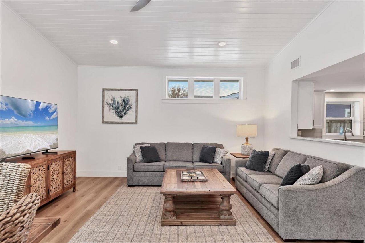 270 Gladiolus Street, Anna Maria, FL 34216 Photo