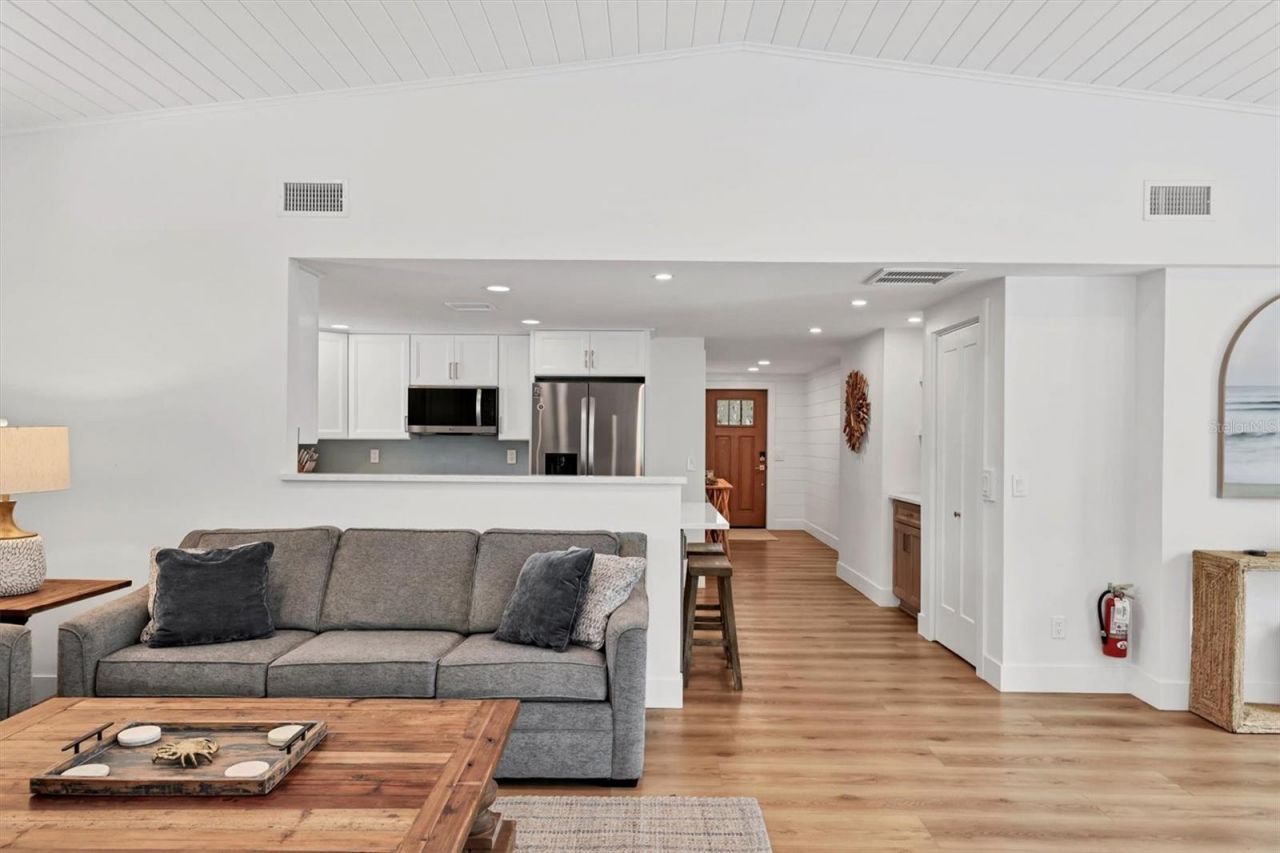 270 Gladiolus Street, Anna Maria, FL 34216 Photo