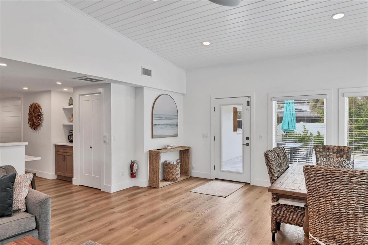 270 Gladiolus Street, Anna Maria, FL 34216 Photo