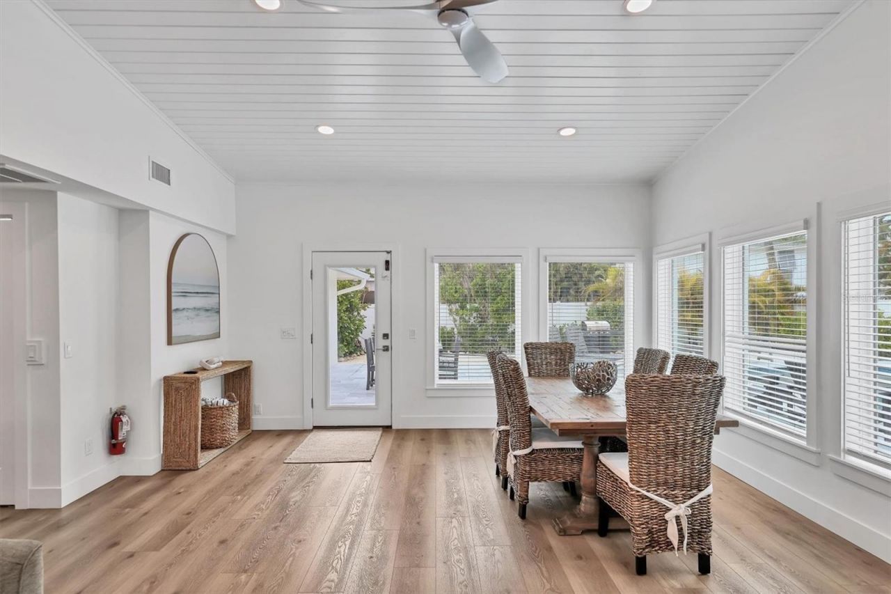 270 Gladiolus Street, Anna Maria, FL 34216 Photo