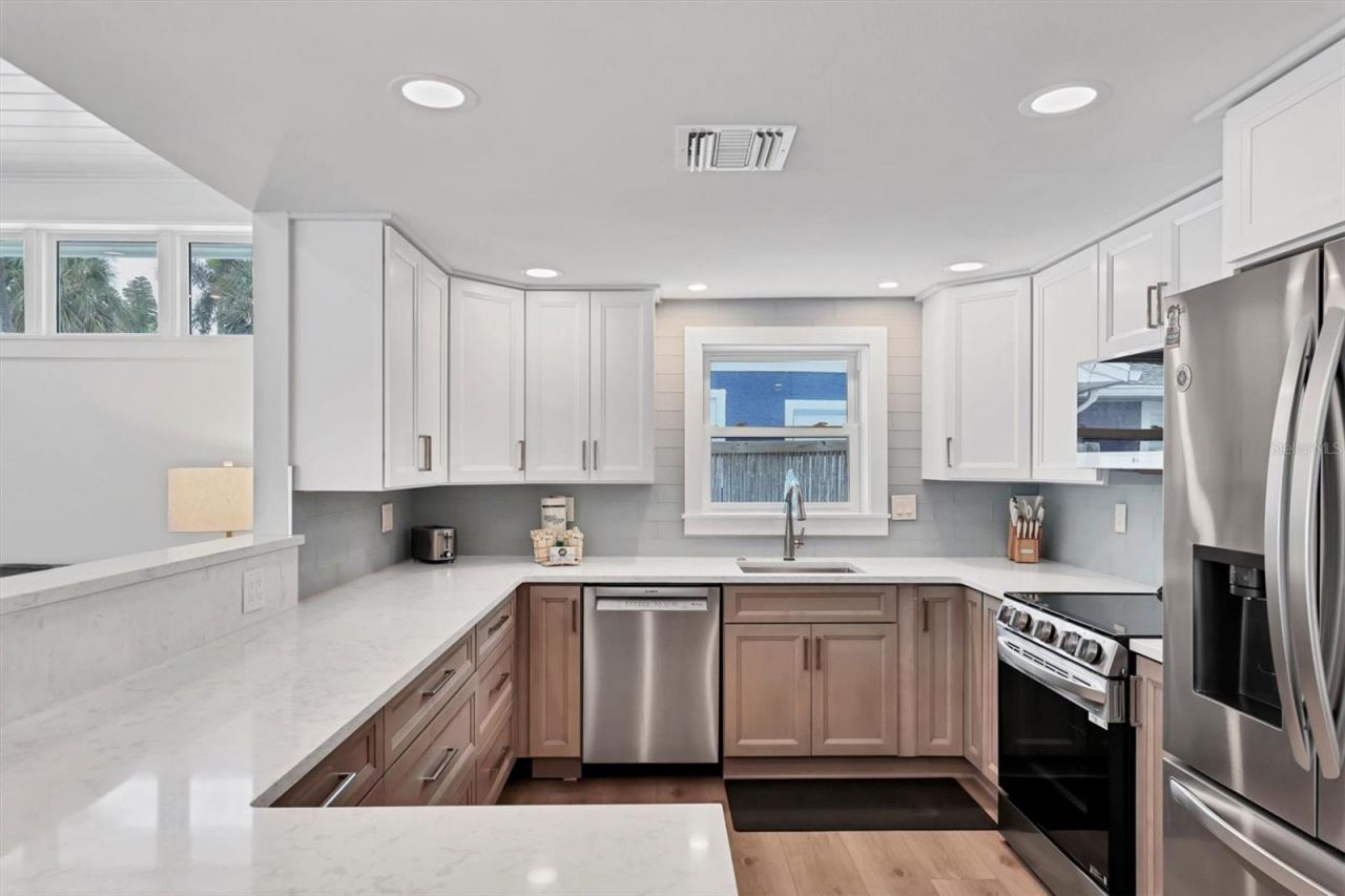 270 Gladiolus Street, Anna Maria, FL 34216 Photo