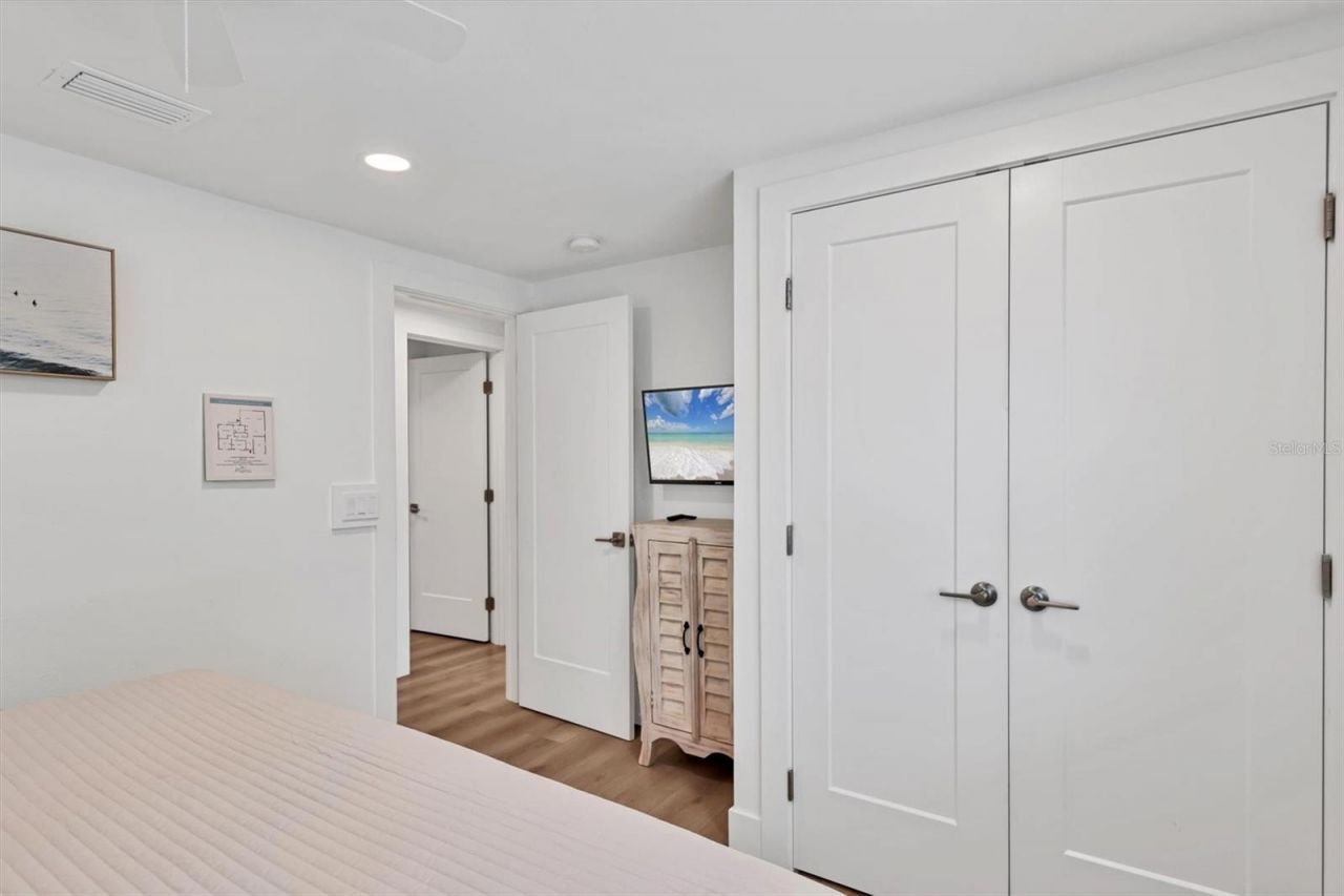 270 Gladiolus Street, Anna Maria, FL 34216 Photo