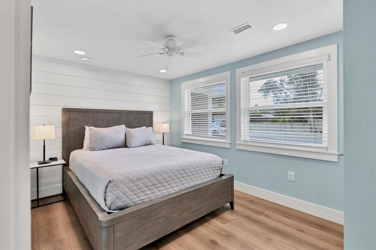 270 Gladiolus Street, Anna Maria, FL 34216 Photo