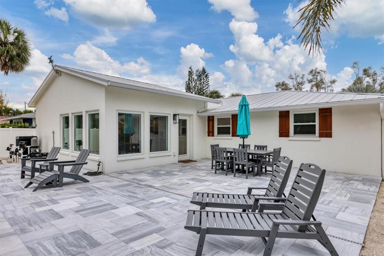 270 Gladiolus Street, Anna Maria, FL 34216 Photo