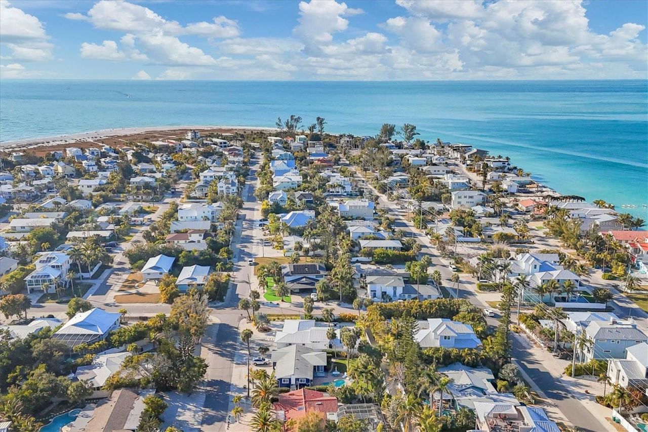 270 Gladiolus Street, Anna Maria, FL 34216 Photo