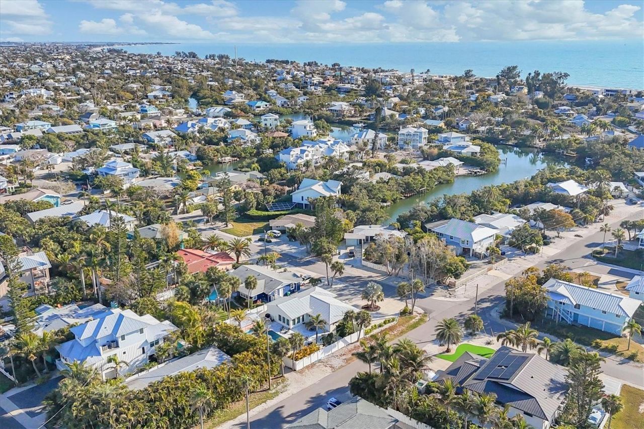 270 Gladiolus Street, Anna Maria, FL 34216 Photo