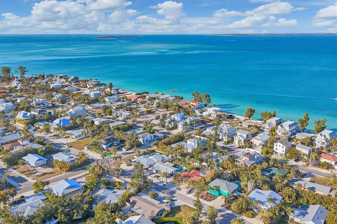 270 Gladiolus Street, Anna Maria, FL 34216 Photo