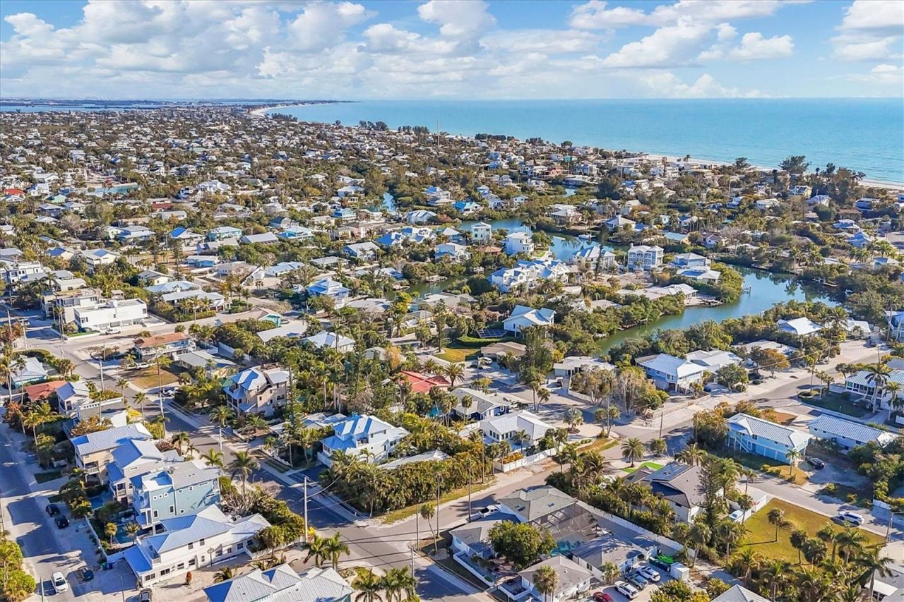 270 Gladiolus Street, Anna Maria, FL 34216 Photo