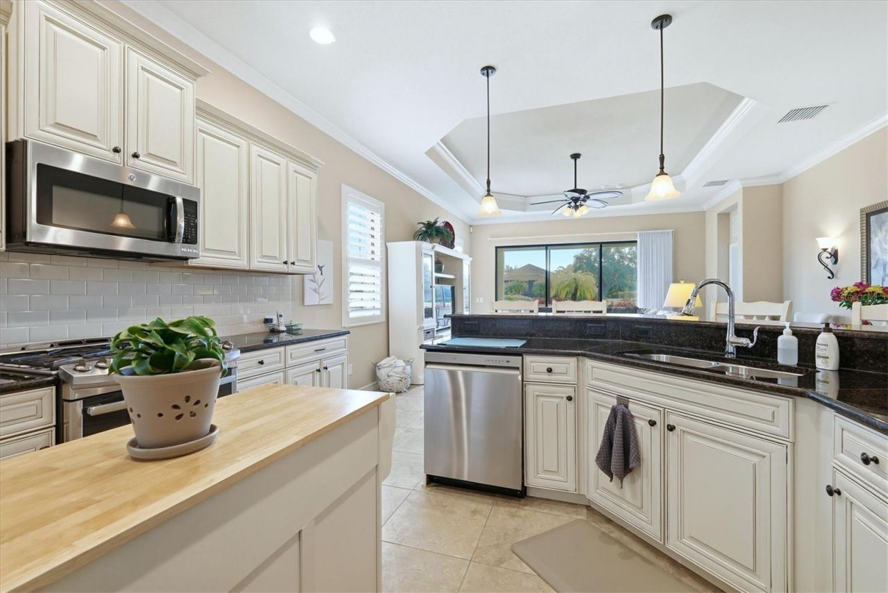 7123 Westhill Court, Lakewood Ranch, FL 34202 Photo