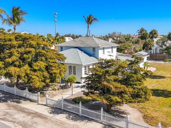 260 GILCHRIST AVENUE, BOCA GRANDE, FL 33921