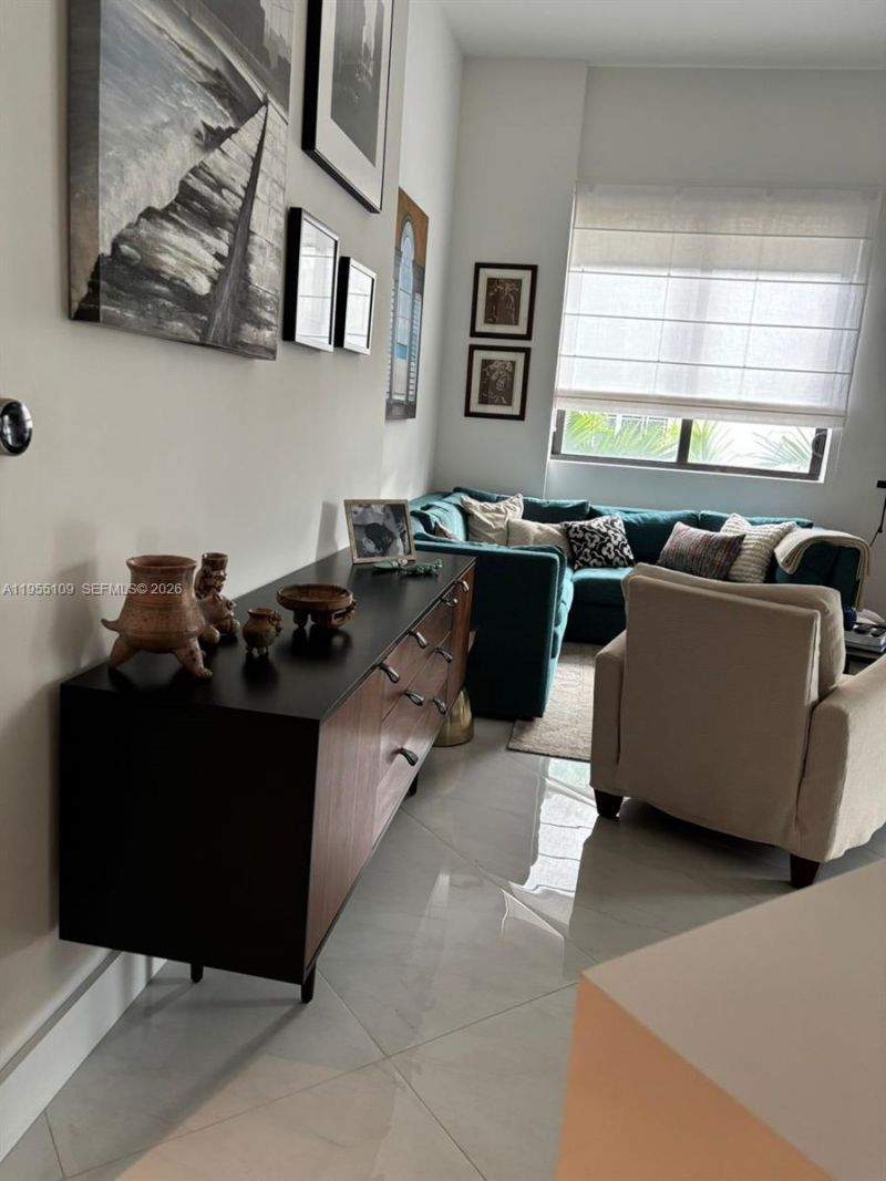 301 Altara Ave, Unit 207, Coral Gables, FL 33146 Photo