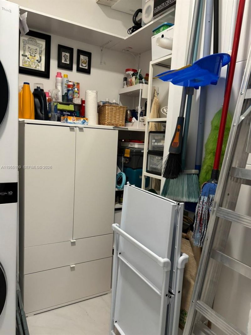 301 Altara Ave, Unit 207, Coral Gables, FL 33146 Photo