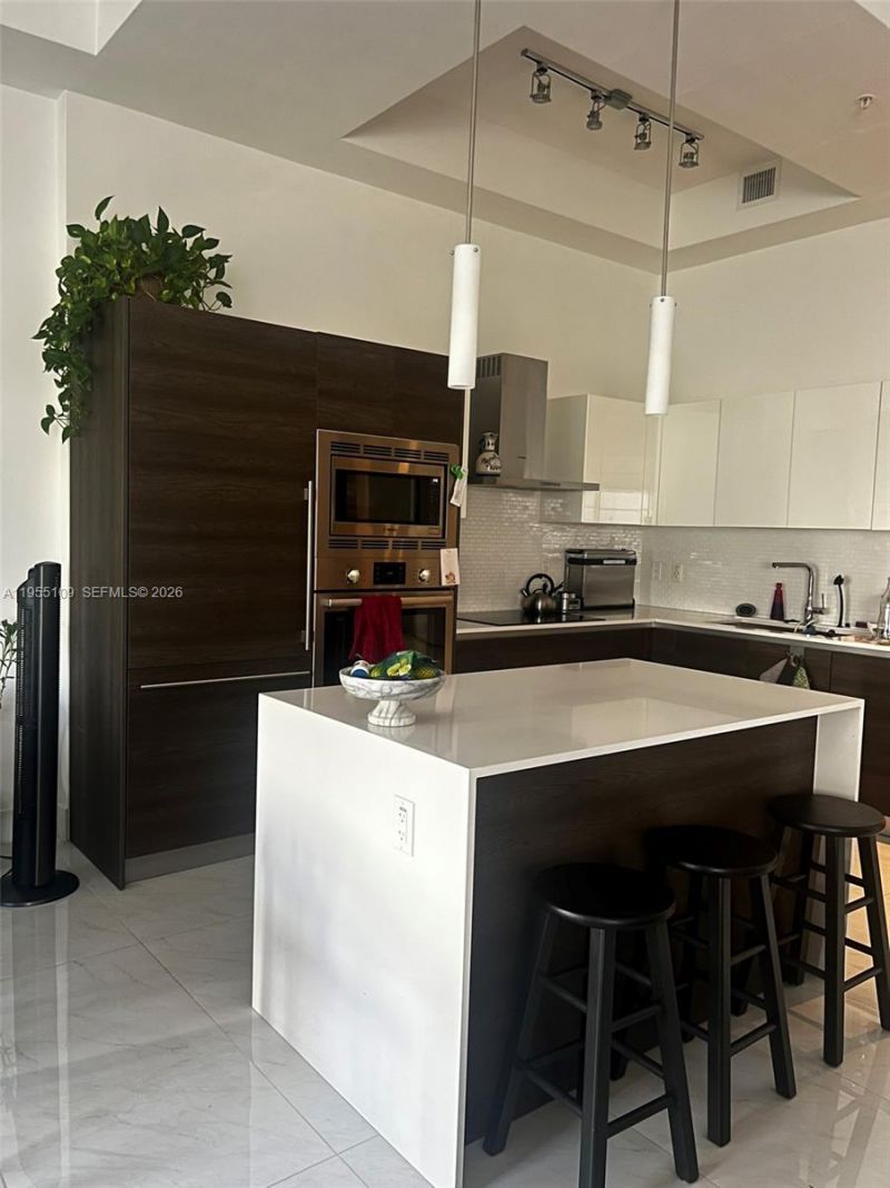 301 Altara Ave, Unit 207, Coral Gables, FL 33146 Photo