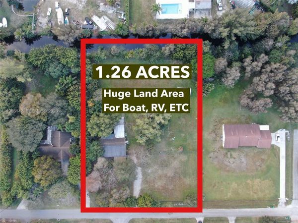1621 SW 117th Ave, Davie, FL 33325