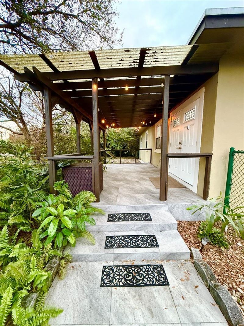 1621 SW 117th Ave, Davie, FL 33325 Photo